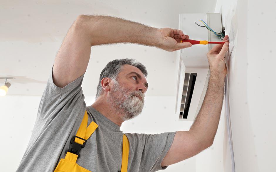 technicien électricien Paris 2